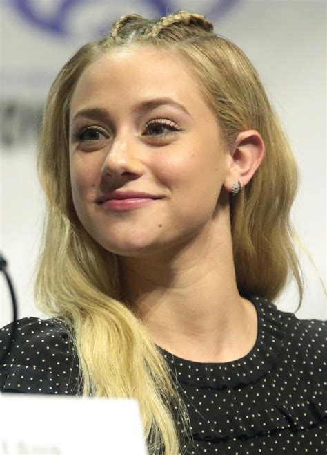 lili reinhart wikipedia.